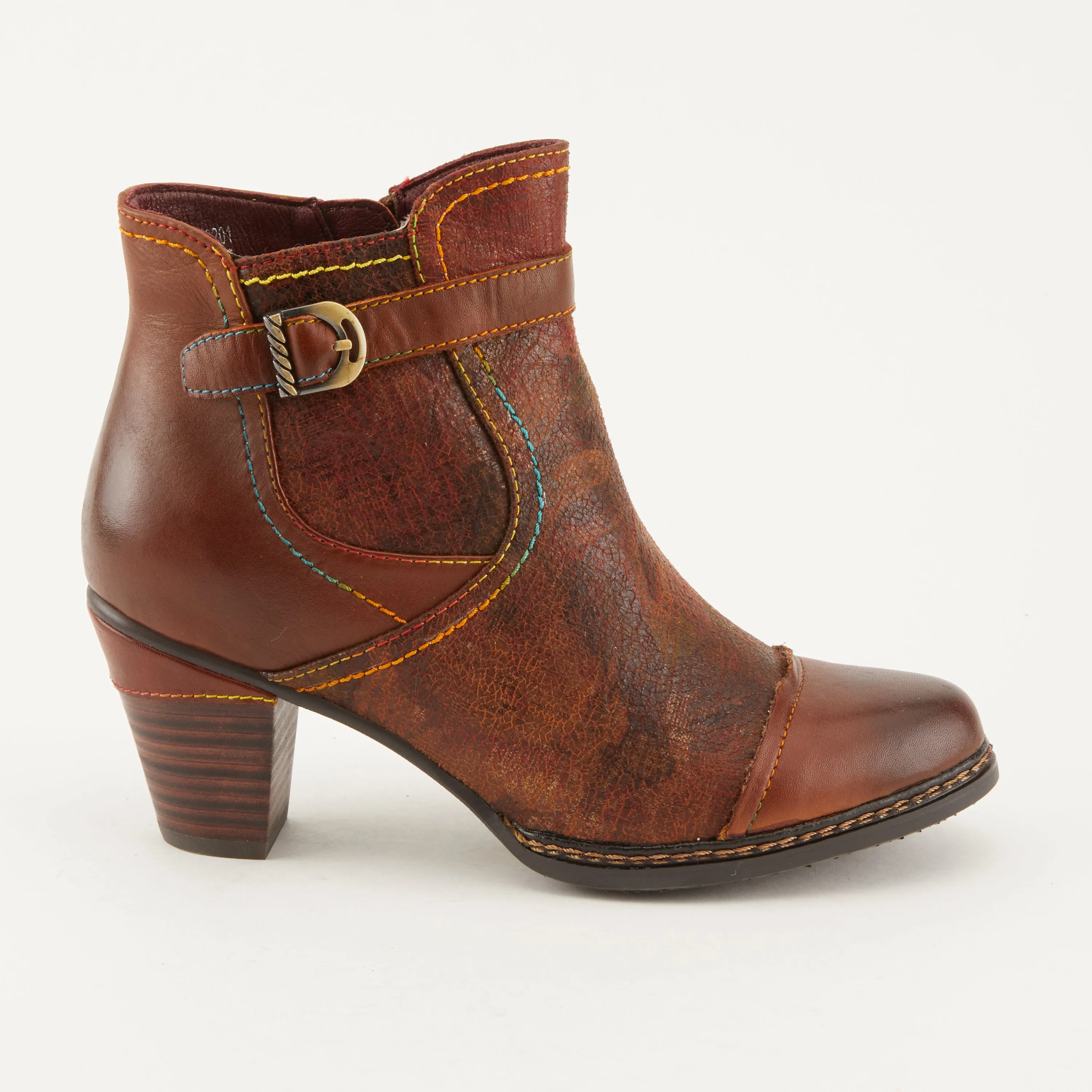 L'ARTISTE CAPTIVATE BOOTIES