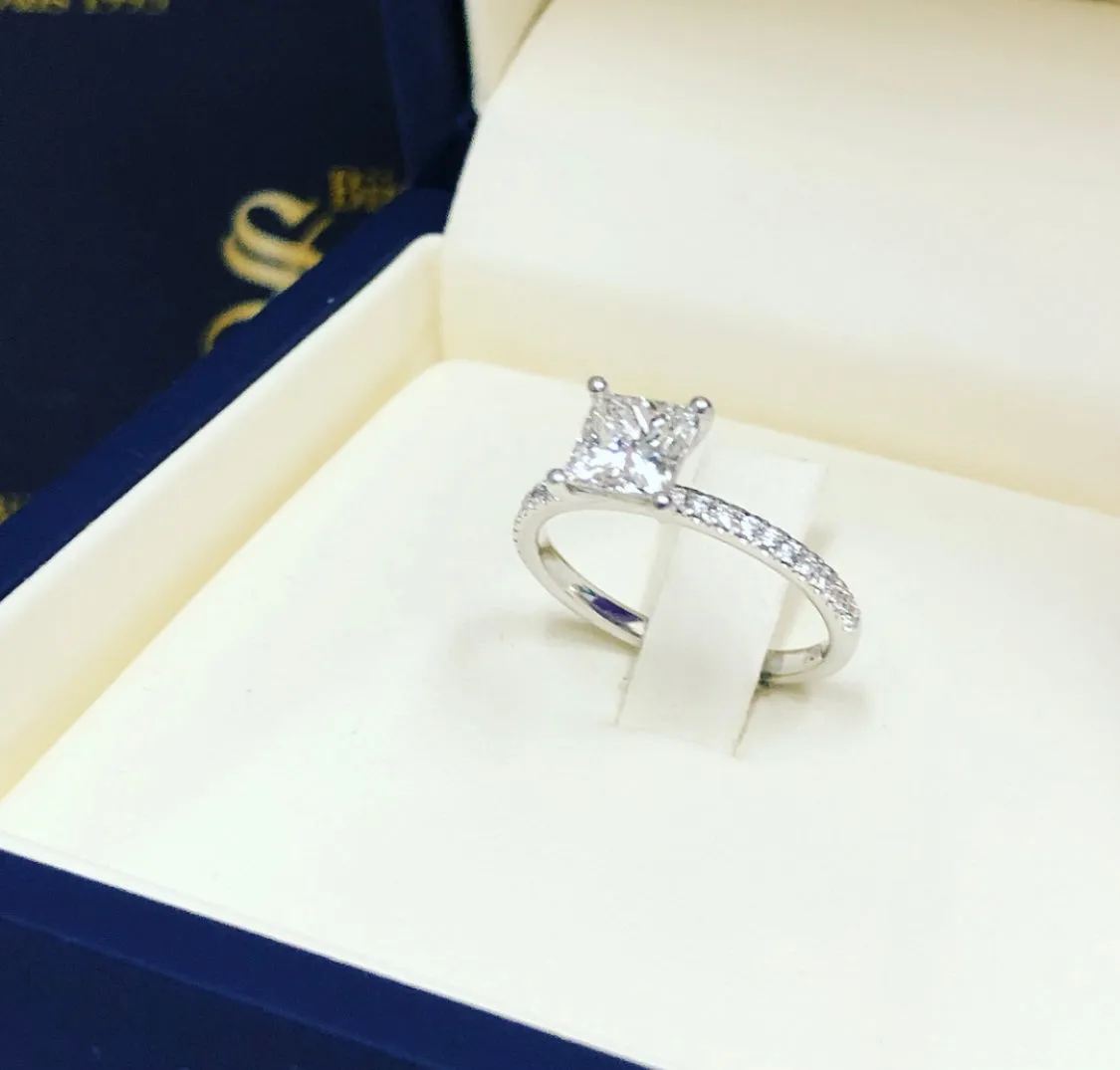 Leona princess diamond ring DER038