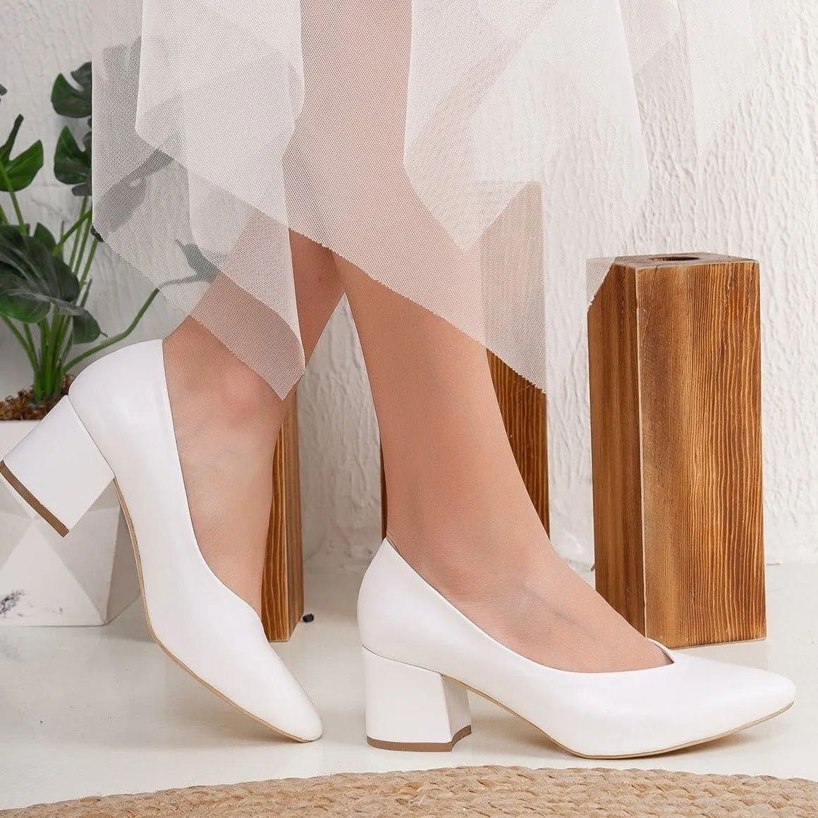 Mariam - White Block Heel Stiletto