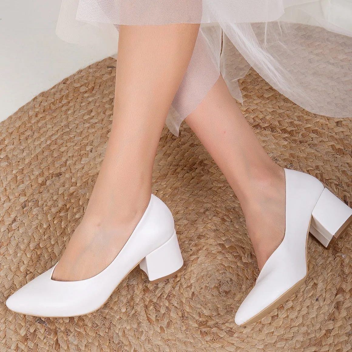 Mariam - White Block Heel Stiletto