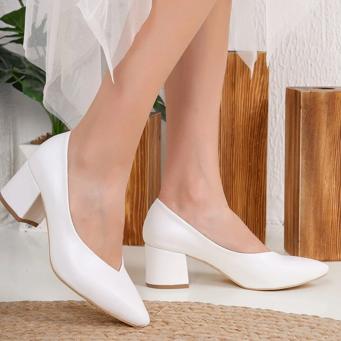 Mariam - White Block Heel Stiletto