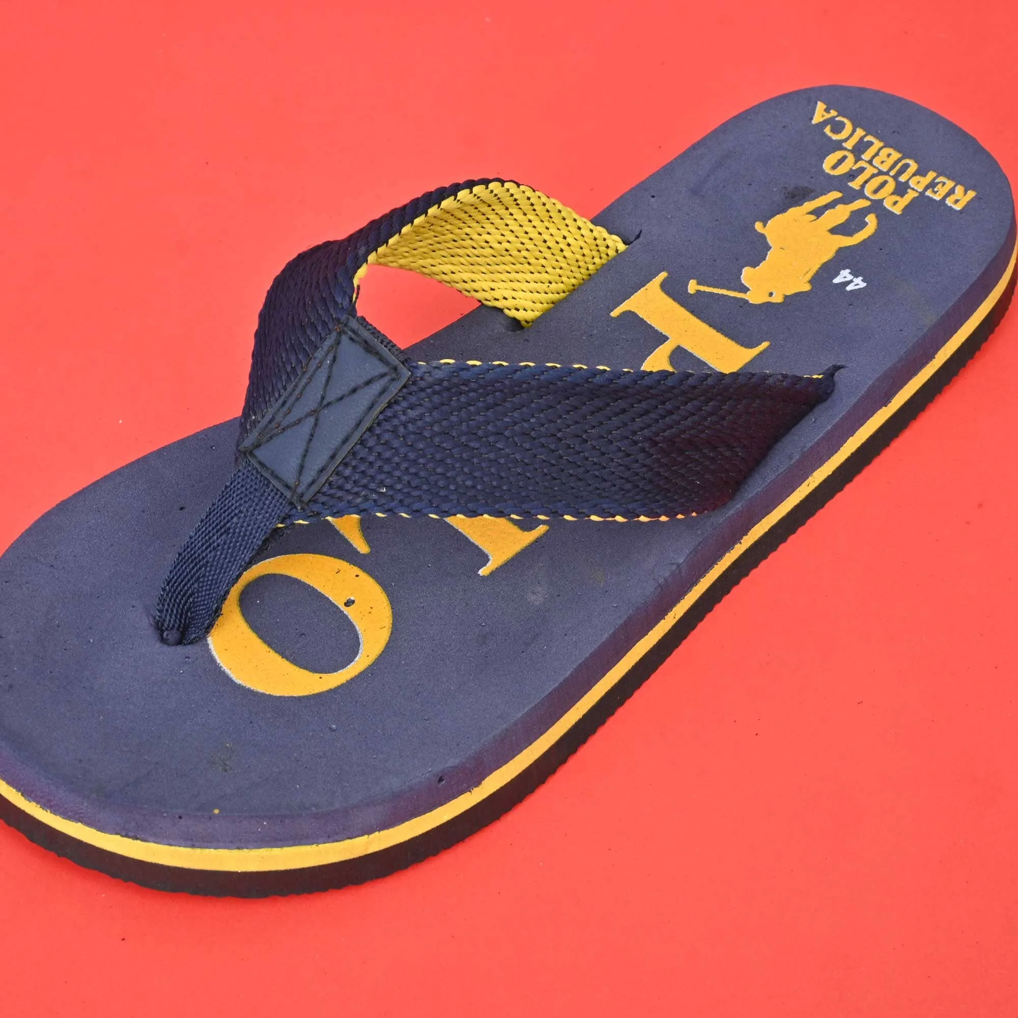 Polo Republica Men's Polo Pony Ultra-Light Soft Flip Flops Slippers