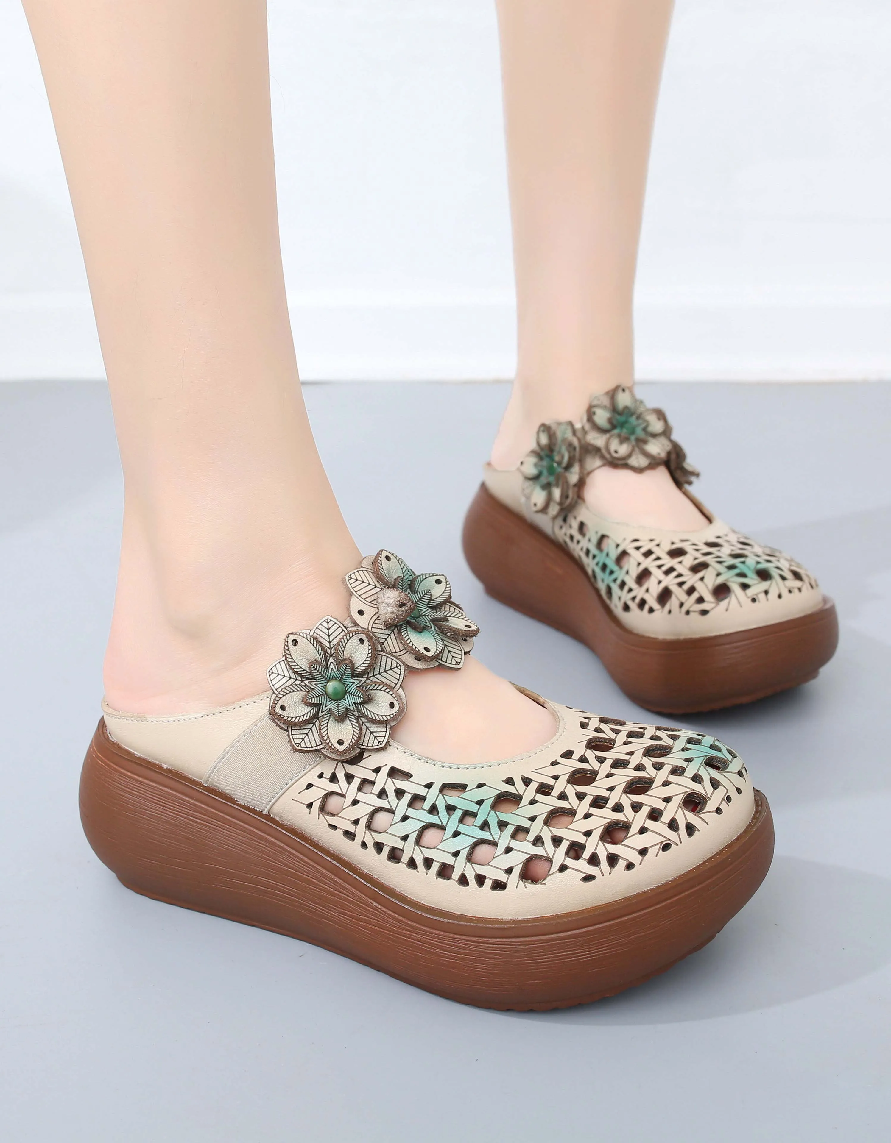 Summer Flowers Strap Hollow Wedge Slippers