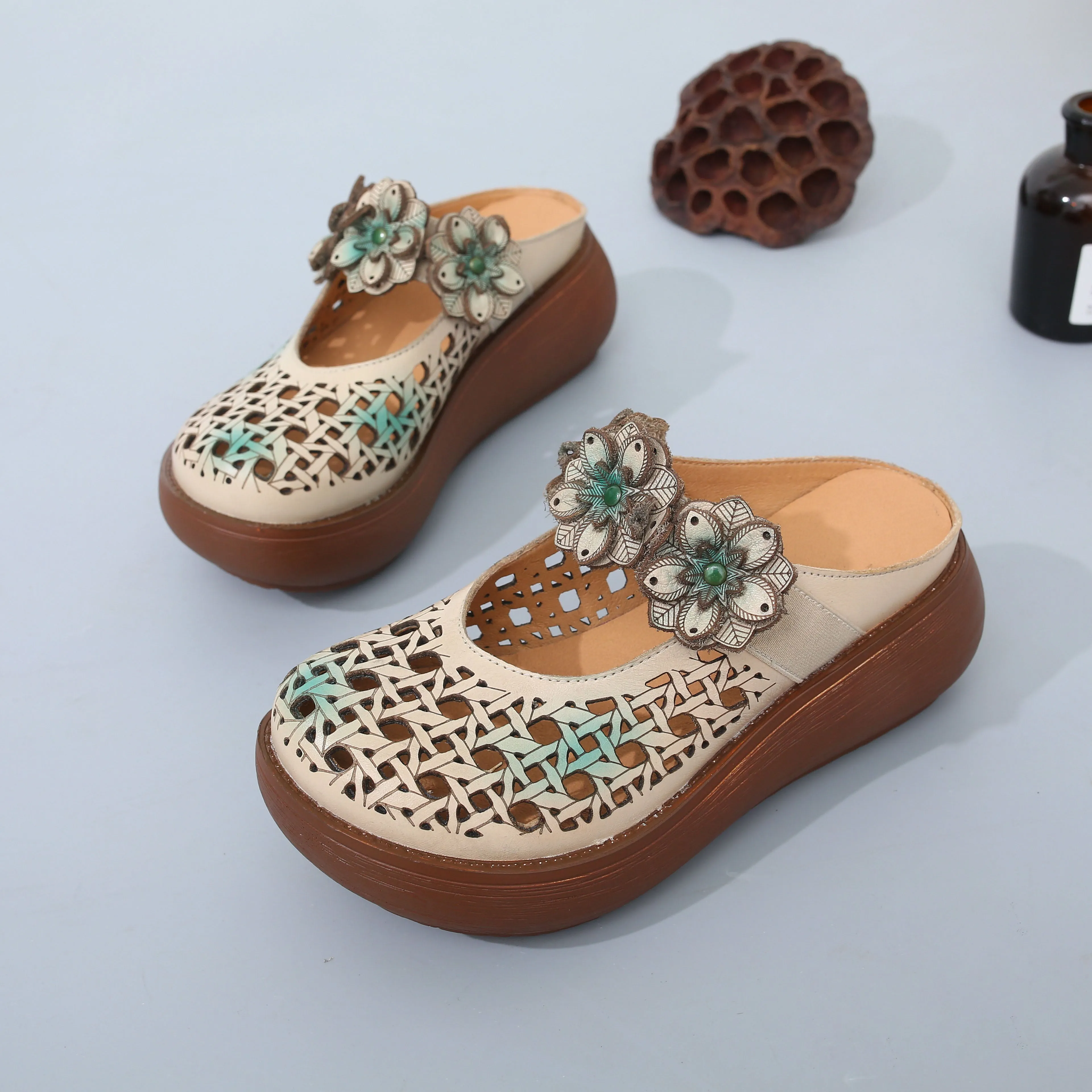 Summer Flowers Strap Hollow Wedge Slippers